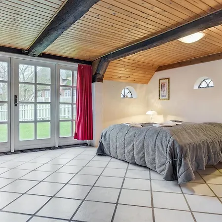 Apartament Aava *